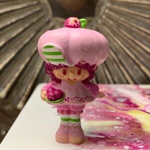 Vintage Strawberry Shortcake Raspberry Tart PVC Figure 1982